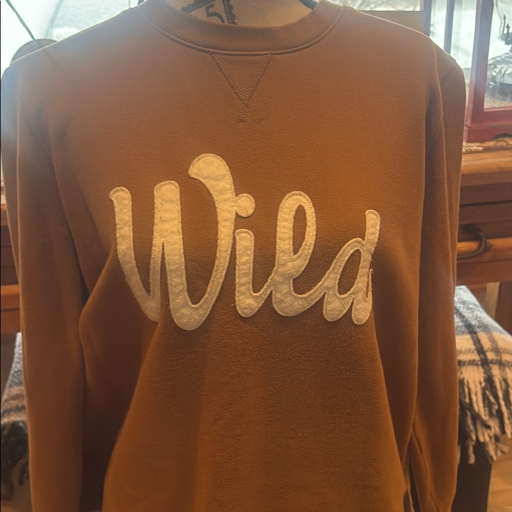 wind river sweat shirt